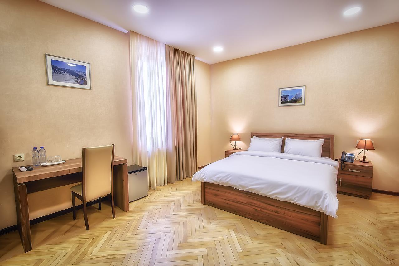 Green Corner Hotel Tiflis Exterior foto
